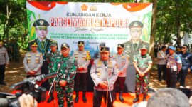 Kapolri Jenderal Listyo Sigit Prabowo dan Panglima TNI Agus Subiyanto