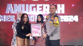 Kapolresta Banyuwangi Kombespol Nanang Haryono raih Man of The Year Malang Raya