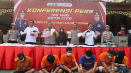 Polisi tangkap pengedar Narkoba beserta barang buktinya