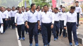 Dankodiklatal Letjen TNI Marinir Nur Alamsyah ikuti olahraga bersama