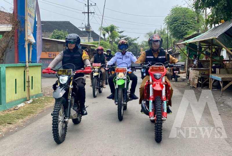 Kapolres Probolinggo AKBP Wisnu Wardana bersama Forkopimda patroli H-1 pencoblosan