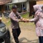 Polsek Licin Bagikan Makanan Sehat