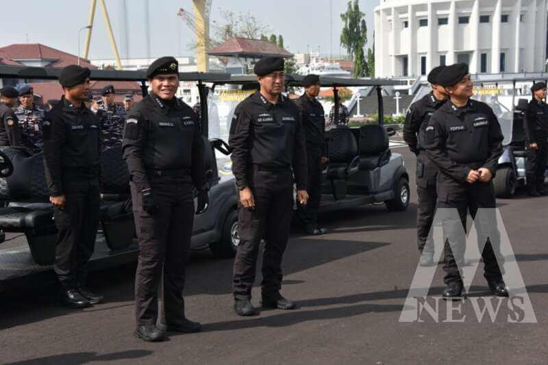 Dankodiklatal Letjen TNI Marinir Nur Alamsyah hadiri Penyematan Brevet Kehormatan Hiu Kencana