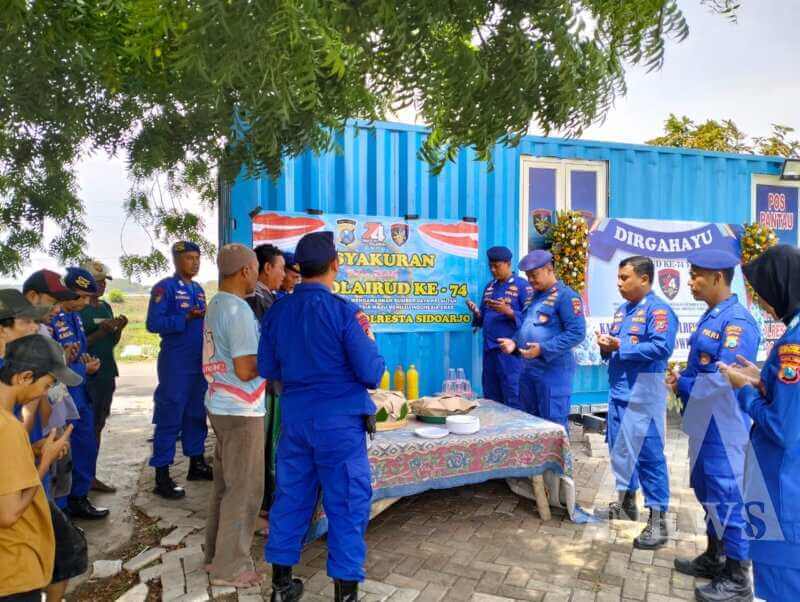 Satpolairud Polresta Sidoarjo gelar tasyakuran bersama nelayan di pos pantau sungai Tlocor