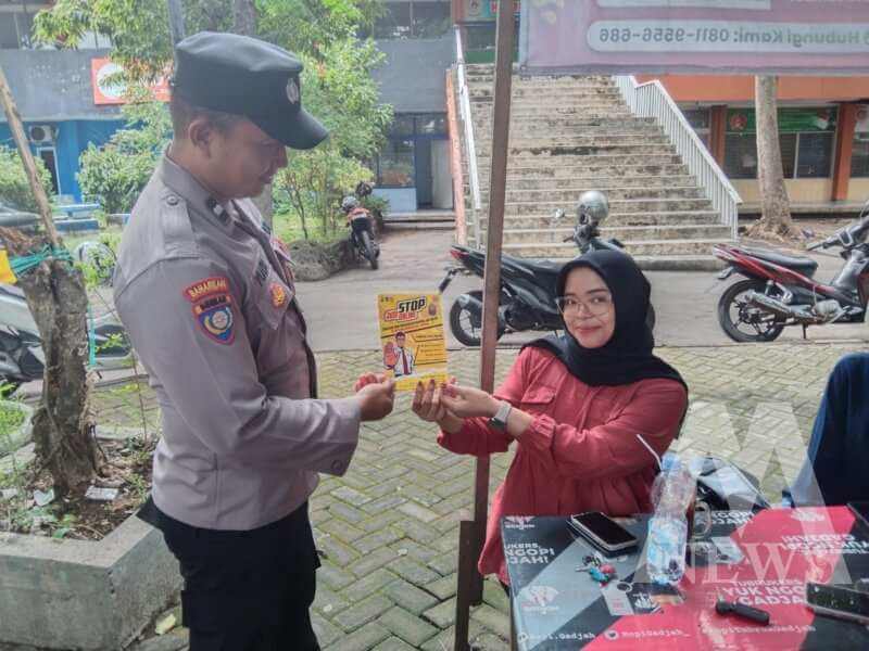 Bhabinkamtibmas sosialisasi bahaya judi online