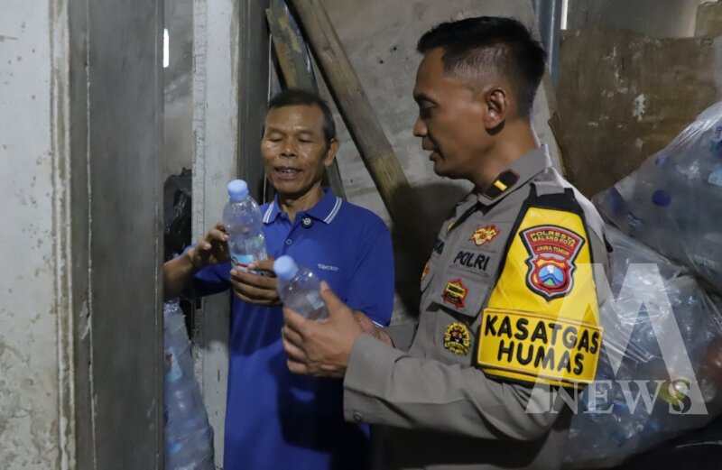 Bripka (Purn) Seladi Polisi Jujur