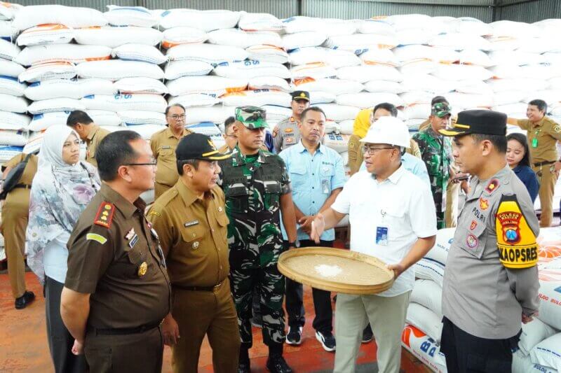 Satgas Pangan Polres Madiun dan Forkopimda sidak pasar