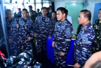 Dankodiklatal Letjen TNI Marinir Nur Alamsyah saksikan penembakan senjata dalam Latopslagab II