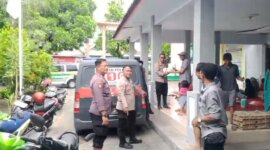Polsek Jombang beri bantuan ke warga terdampak banjir