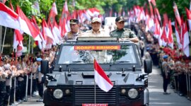 Presiden RI Prabowo Subianto didampingi Kapolri Jenderal Listyo Sigit Prabowo dan Panglima TNI Agus Subiyanto