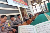 Polresta Banyuwangi gelar Binrohtal di Masjid Raudhatul Jannah