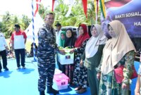 Dankodiklatal Letjen TNI Marinir Nur Alamsyah saat baksos