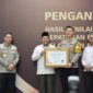 Kapolres Lamongan AKBP Bobby A. Condroputra terima penghargaan