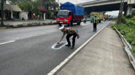 Satlantas Polres Pasuruan tandai jalur berlubang
