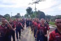 Tim Kodiklatal ikuti gerak jalan Mojokerto – Surabaya