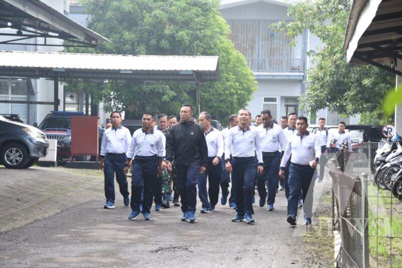 Dankodiklatal Letjen TNI Marinir Nur Alamsyah didampingi Wadan Kodiklatal Laksda TNI I Gung Putu Alit Jaya