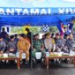 Dansatdik-3 Kodiklatal Sorong Kolonel Marinir Harnoko sambut KRI Balongan-908