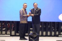 Kadiv Humas Irjen. Pol. Shandi Nugroho terima penghargaan KIP 2024