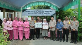Kapolres Nganjuk AKBP Siswantoro resmikan bedah rumah baru