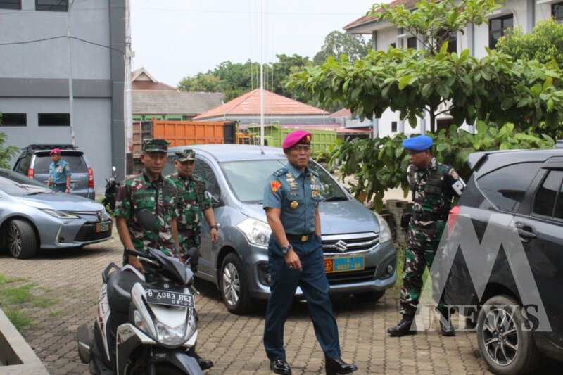 Irkodiklatal Brigjen TNI Marinir Hendro Suwito kunjungan ke Pusdikhidros