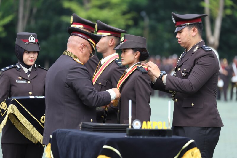 Pelantikan 100 Perwira Remaja Jalur SIPSS Batalyon Ksatria Sadacara