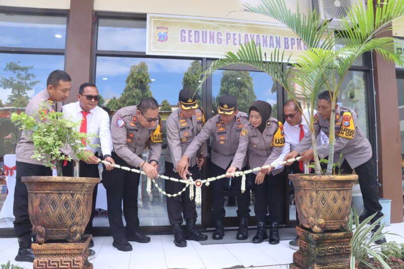 Kapolres Blitar AKBP Wiwit Adisatria resmikan ruang pelayanan BPKB