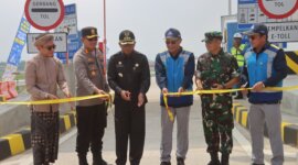 Kapolres Probolinggo AKBP Wisnu Wardana hadiri peresmian Tol Probowangi