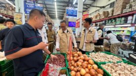 Ditreskrimsus Polda Jatim cek Bapokting di pasar