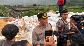Kapolres Malang AKBP Putu Kholis Aryana