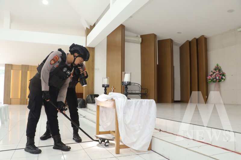 Polres Pelabuhan Tanjung Perak sterilisasi gereja
