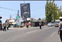 Satlantas Polres Nganjuk lakukan pengamanan lalulintas di Operasi Lilin Semeru