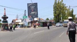 Satlantas Polres Nganjuk lakukan pengamanan lalulintas di Operasi Lilin Semeru