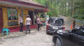 Polres Ngawi siagakan personel di tempat Wisata