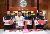 Polisi tangkap tersangka beserta barang buktinya