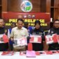Polisi tangkap tersangka beserta barang buktinya