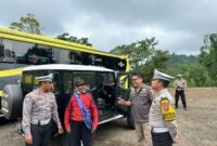 Satlantas Polres Probolinggo tes urine sopir jeep dan bus pariwisata