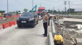 Satlantas Polres Probolinggo buka 1 arah tol fungsional Probowangi