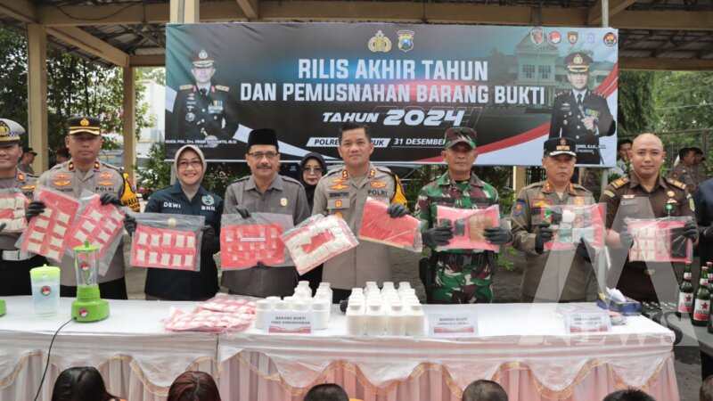 Polres Nganjuk ungkap peredaran Narkotika dan pemusnahan BB