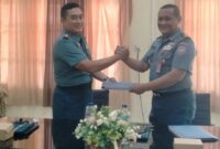 Dansatdik - 2 Kodiklatal Makassar Kolonel Laut (P) Teddy Barata bersama Kolonel Laut (P) Anang Nurjatmiko