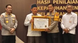 Kapolres Nganjuk AKBP Siswantoro Terima Penghargaan