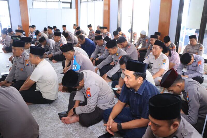 Pengajian dan Doa Bersama di Masjid Miftahul Huda Polres Ngawi