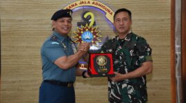Dankodiklatal Letjen TNI Marinir Nur Alamsyah sambut Courtesy Call Gubernur AAL Laksda TNI Dato Rusman