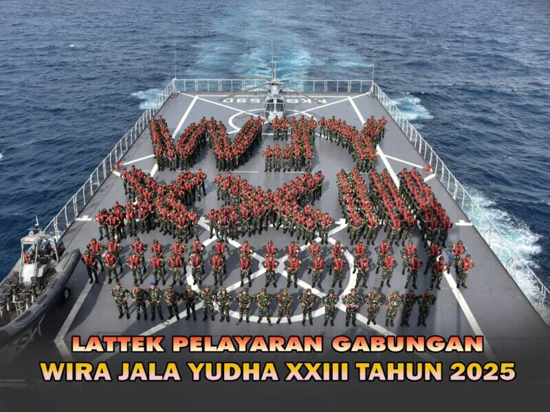 KRI Makassar (MKS) - 590 dan KRI Teluk Ende (TLE) - 517, Lattek Wira Jala Yudha 23 tabur bunga