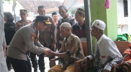 Polres Mojokerto bantu korban ledakan