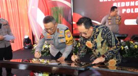 Kapolda Jatim Irjen Pol Drs. Imam Sugianto saat peresmian gedung baru