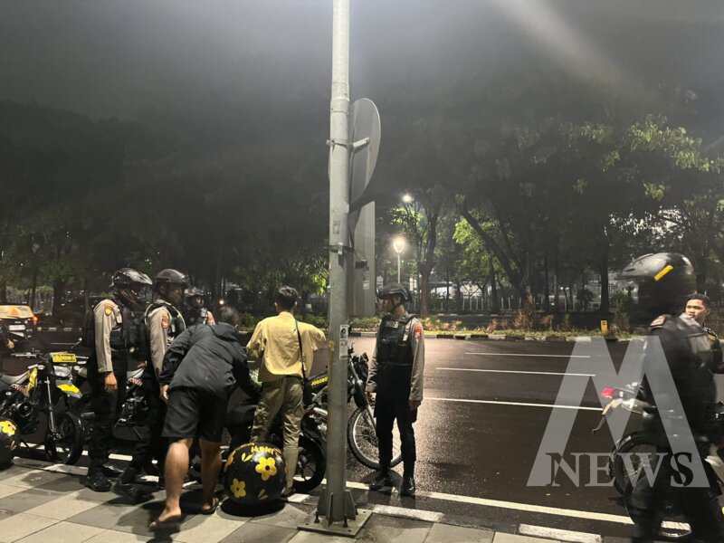 Satsamapta Polrestabes Surabaya bubarkan aksi konvoi perguruan silat