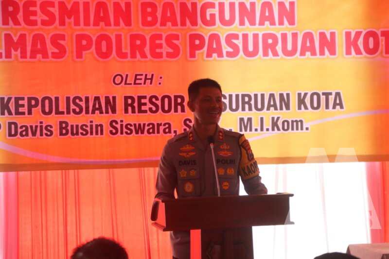 Kapolres Pasuruan Kota AKBP Davis Busin Siswara