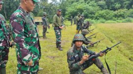 Irkodiklatal Brigjen TNI Marinir Hendro Suwito tinjau Lattek Siswa Dikmata TNI AL di Malang Selatan