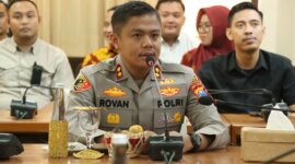 Kapolres Gresik AKBP Rovan Richard Mahenu
