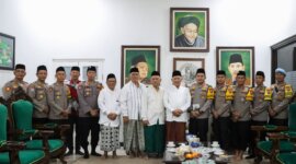 Kapolres Jombang AKBP Ardi Kurniawan silaturahmi ke ponpes Tebuireng